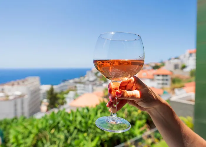 Serenity By The Sea Daire Funchal