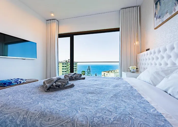 Serenity By The Sea *