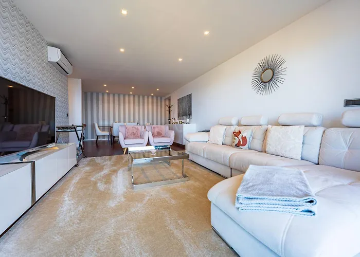 Serenity By The Sea *