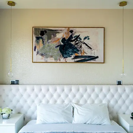 Serenity By The Sea *